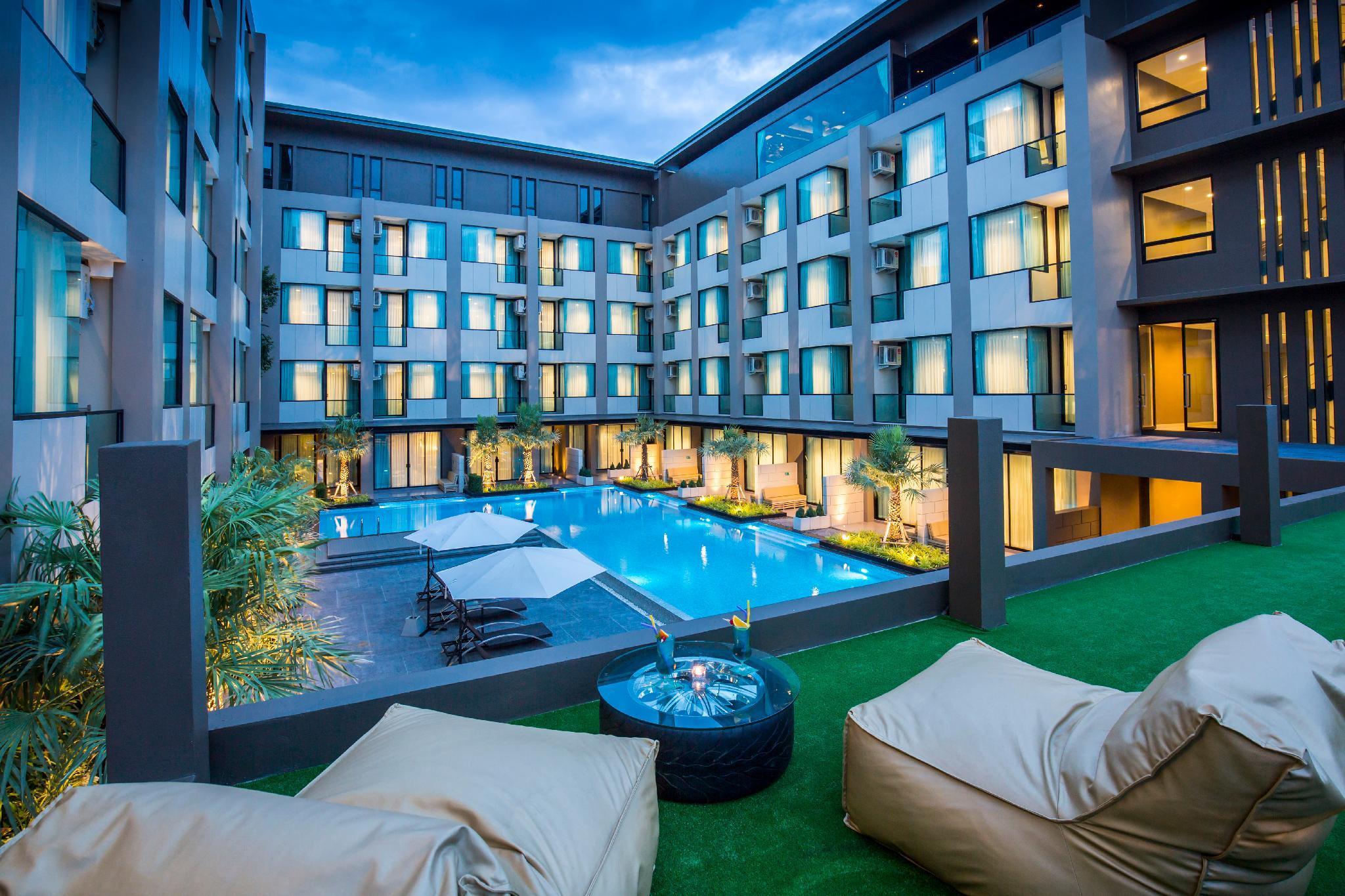 The Crystal Hotel Buriram - Formerly X2 Vibe Buriram Buitenkant foto