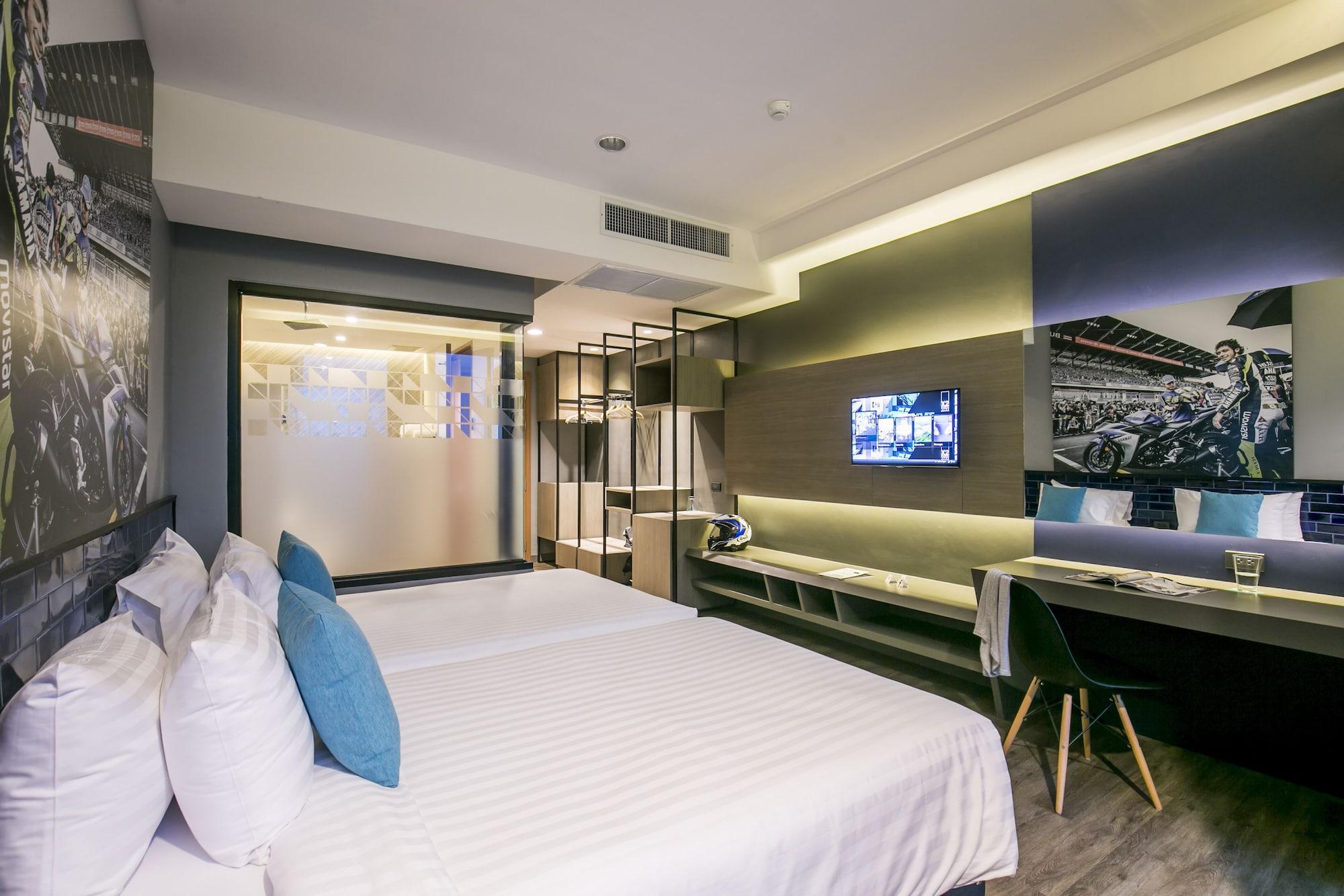 The Crystal Hotel Buriram - Formerly X2 Vibe Buriram Buitenkant foto