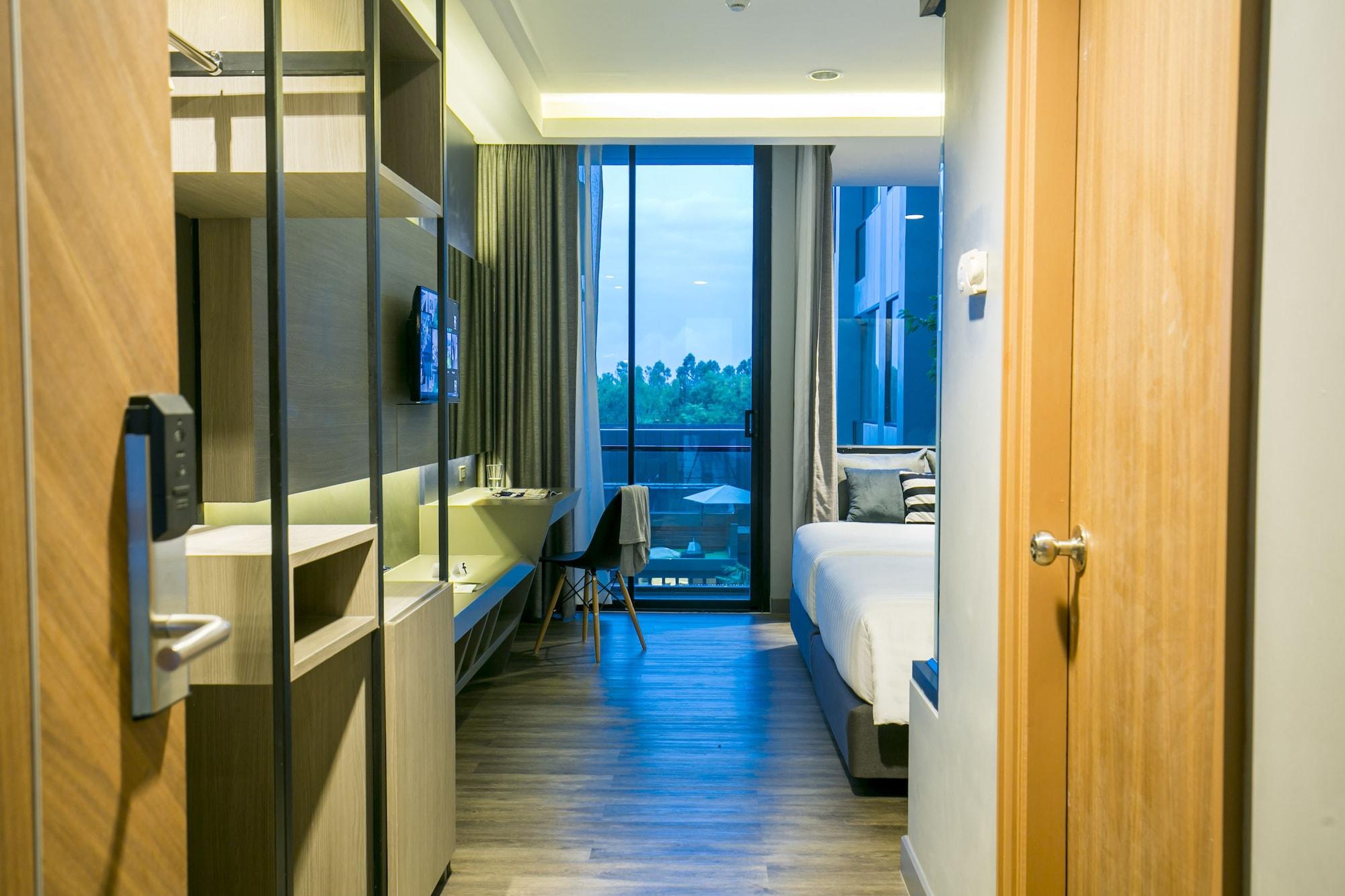 The Crystal Hotel Buriram - Formerly X2 Vibe Buriram Buitenkant foto