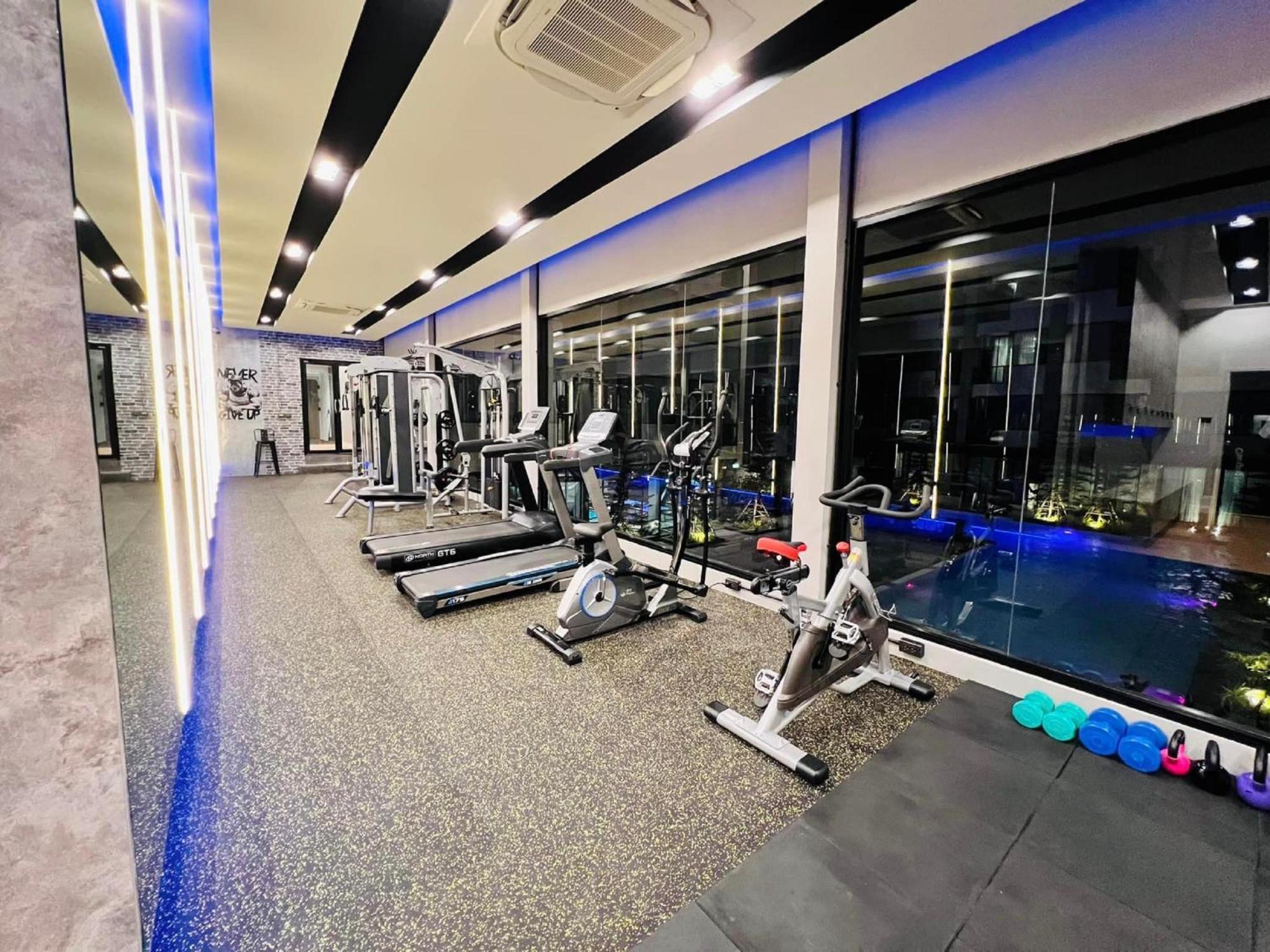 The Crystal Hotel Buriram - Formerly X2 Vibe Buriram Buitenkant foto