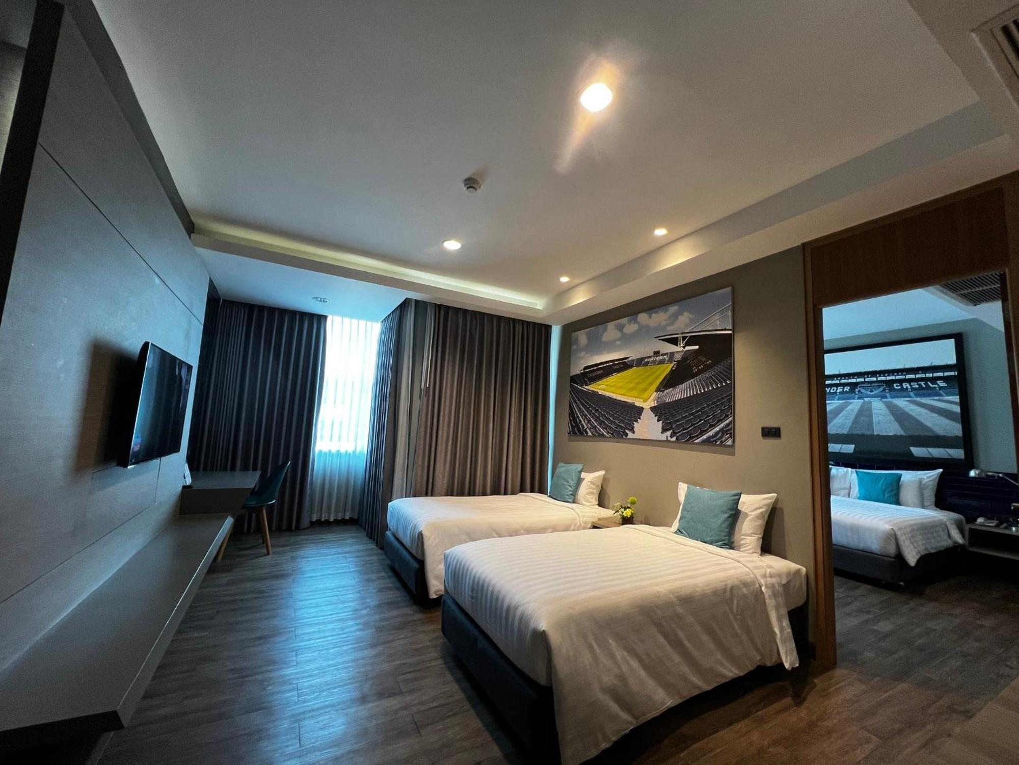 The Crystal Hotel Buriram - Formerly X2 Vibe Buriram Buitenkant foto