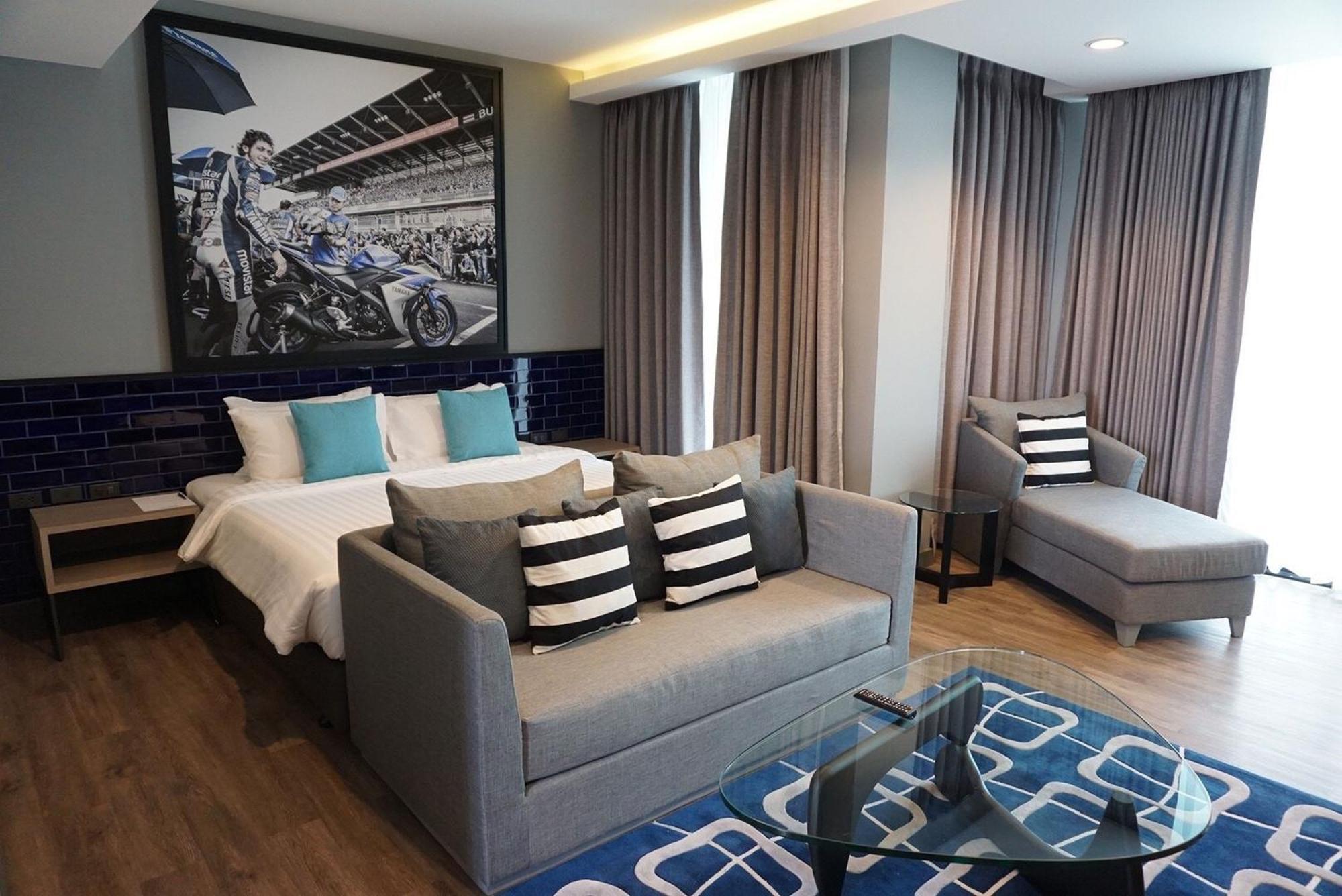 The Crystal Hotel Buriram - Formerly X2 Vibe Buriram Kamer foto