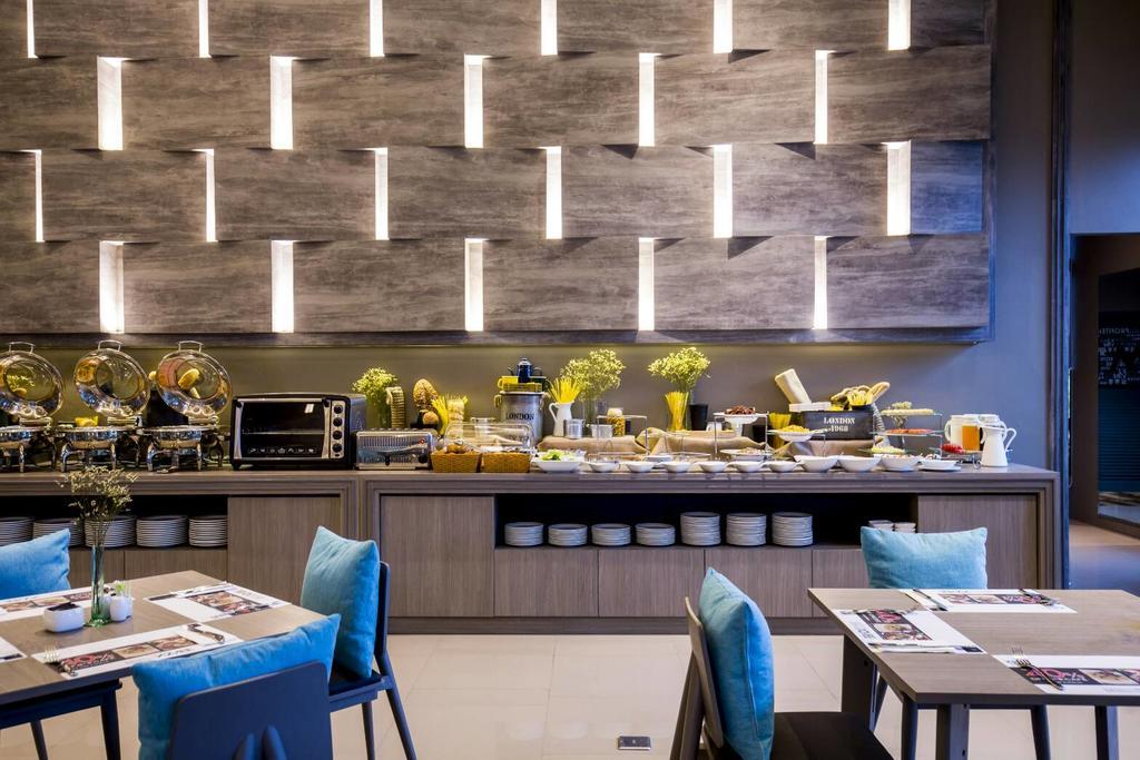 The Crystal Hotel Buriram - Formerly X2 Vibe Buriram Buitenkant foto